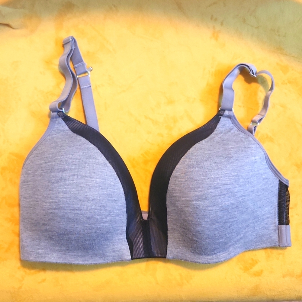 LIVELY gray and black bra 36C, wireless